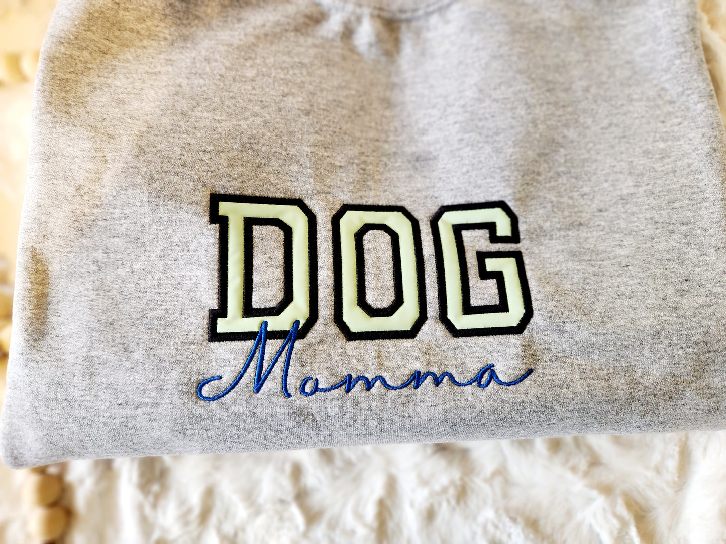 Dog momma crew neck pullover